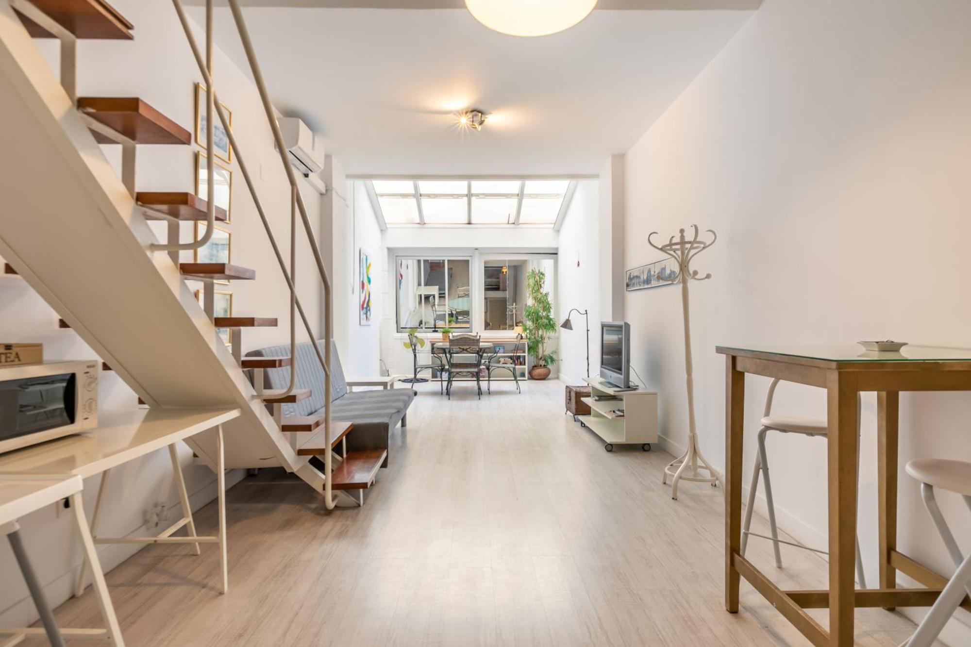 Duplex Center — Photos 1