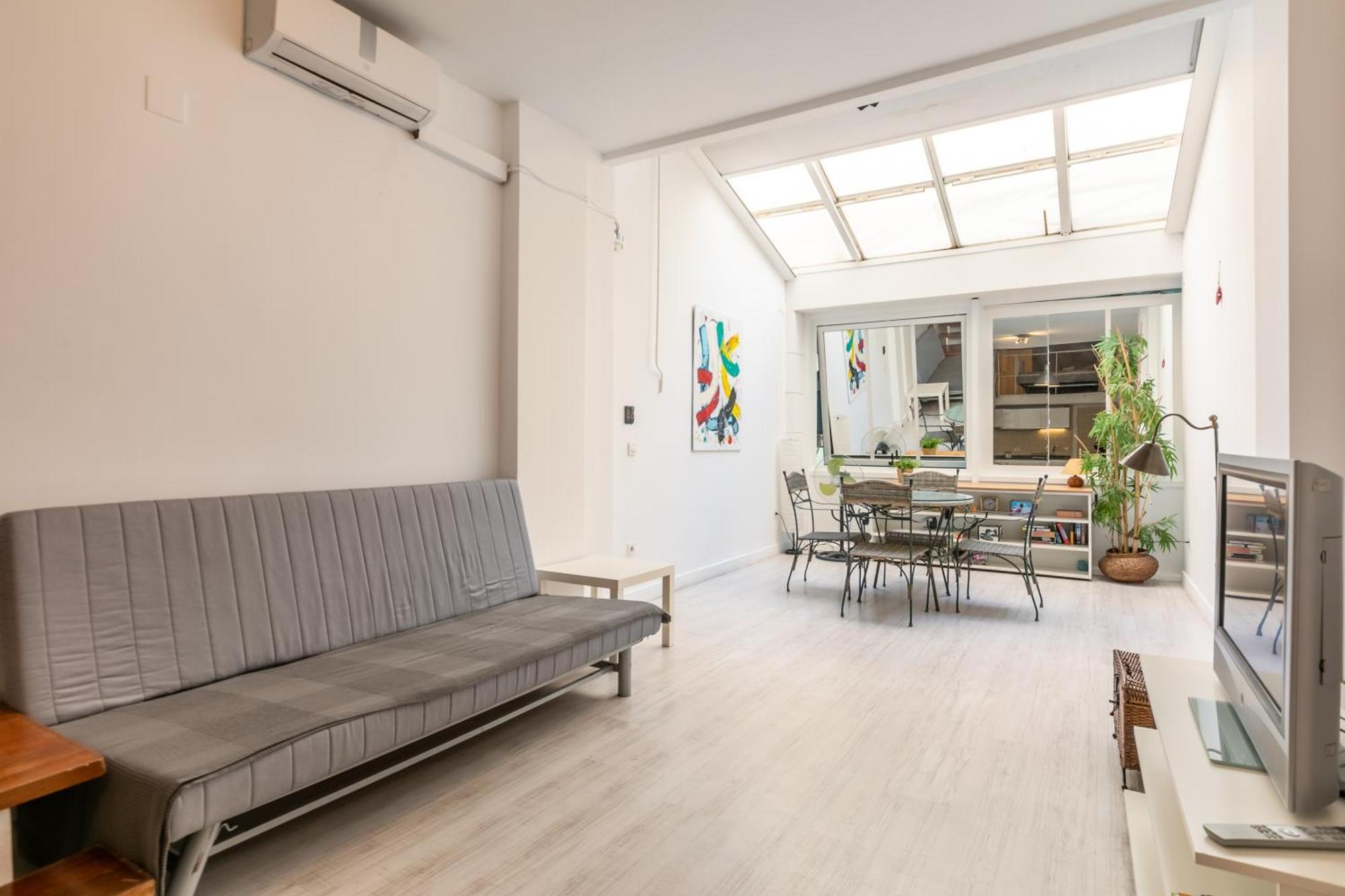 Duplex Center, Seville